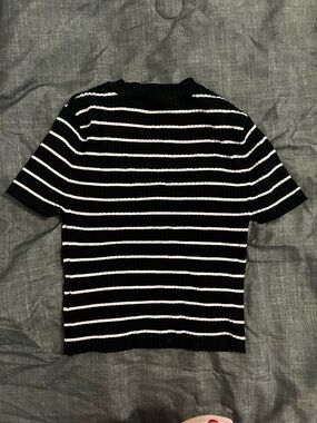 H&M Black and White Striped Ribbed Crew Top